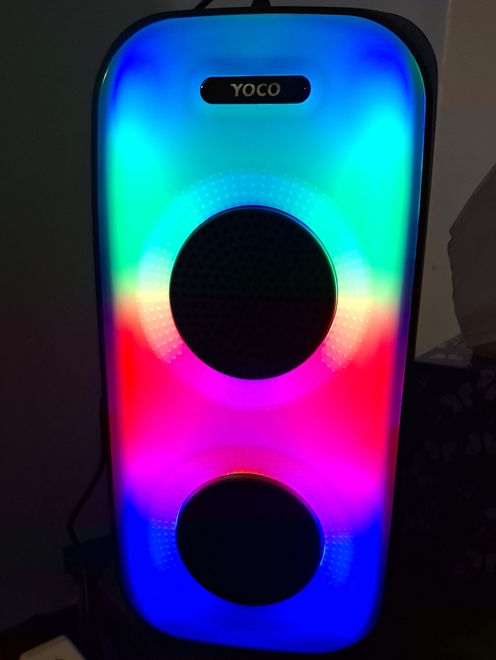 YOCO Gradient Bluetooth Portable Speaker — Red, Green & Blue This Has Fm Radio .